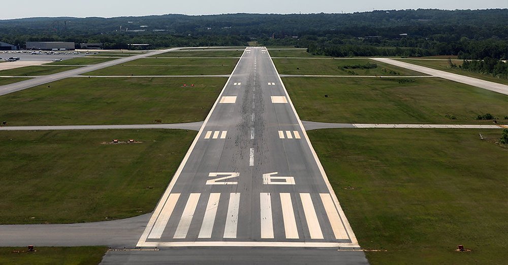 airport-runway